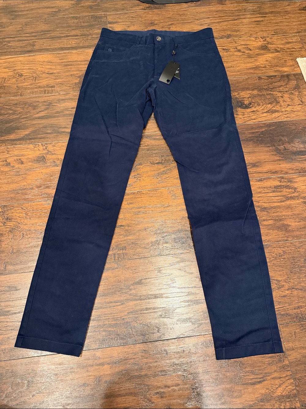 Amagansett 5-Pocket Slim Fit Pants
Greyson size 32/32 brand new Maltese Blue